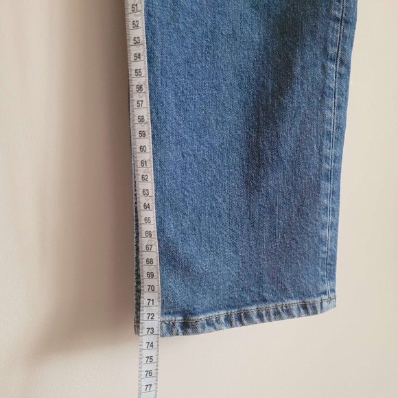 & Other Stories Favourite Cut Jeans in Mid Blue - Picture 8 of 10